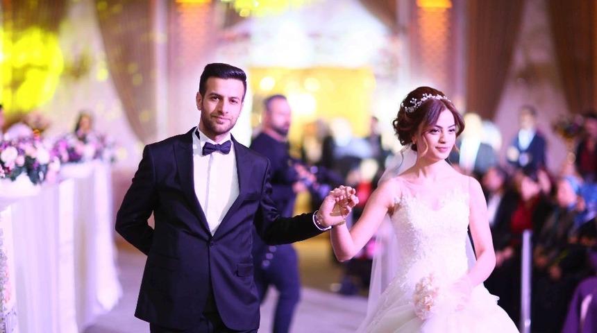 14 Şubat&rsquo;ta 14 &ccedil;iftin &lsquo;evet&rsquo; sevinci