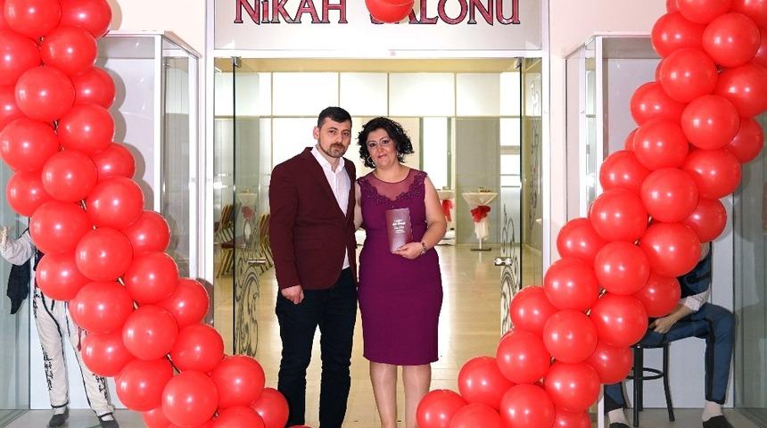 Sevgililer G&uuml;n&uuml;&rsquo;nde 12 &ccedil;ift evlendi