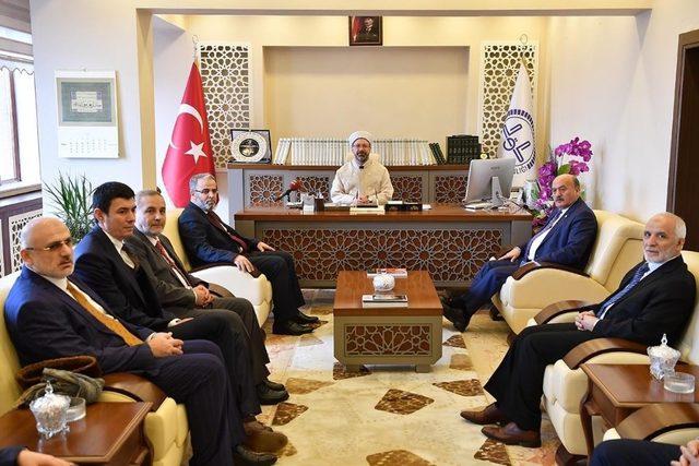 Diyanet İşleri Başkanı Erbaş Erzincan Valiliği’ni ziyaret etti