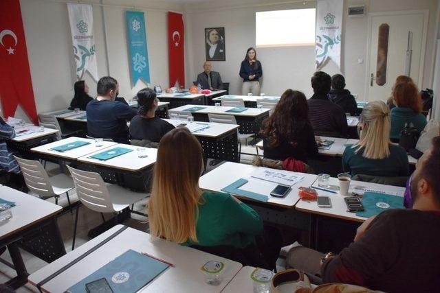 Anne ve baba adayları doğuma ve bebeği karşılamaya hazırlanıyor