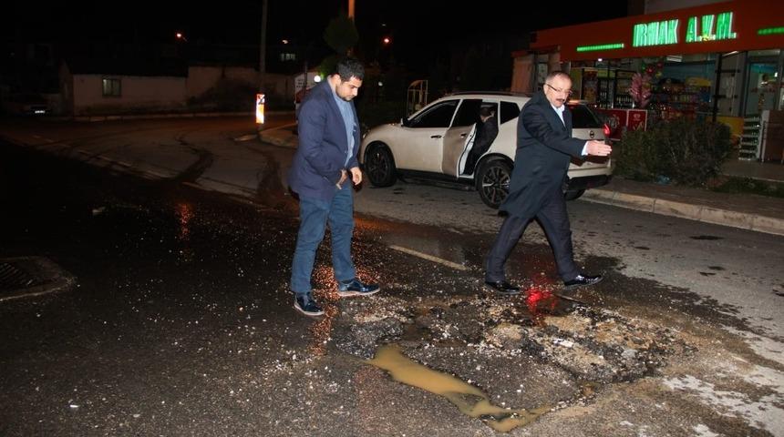 Yılmaz: &rsquo;İZSU hizmet değil eziyet ediyor&rsquo;