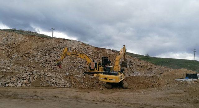 Yol inşaatından tarih çıktı, çalışmalar durdu