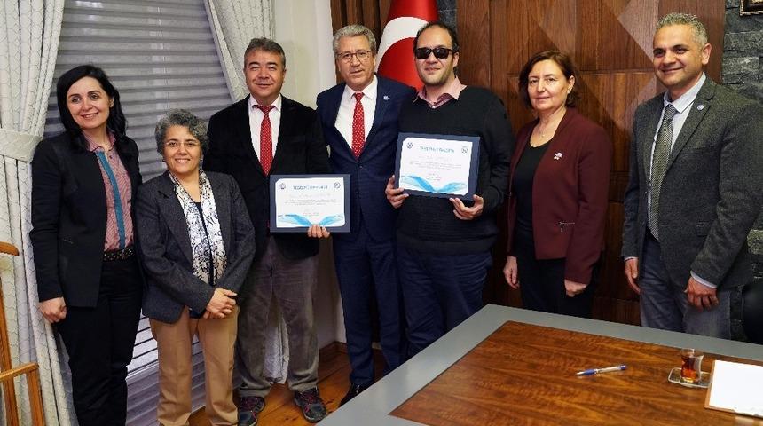 Ege&rsquo;de g&ouml;rme engelliler i&ccedil;in sesli y&ouml;nlendirme