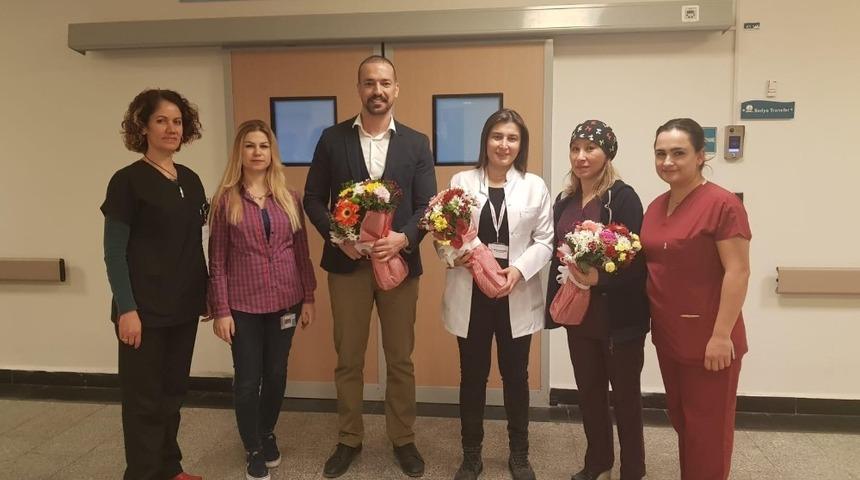 1 yaşındaki &ccedil;ocuğa kapalı b&ouml;brek taşı ameliyatı yapıldı