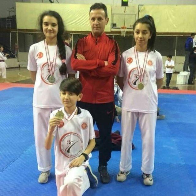 Tavşanlı Gençlik ve Spor Kulübü’nün Taekwondo başarısı