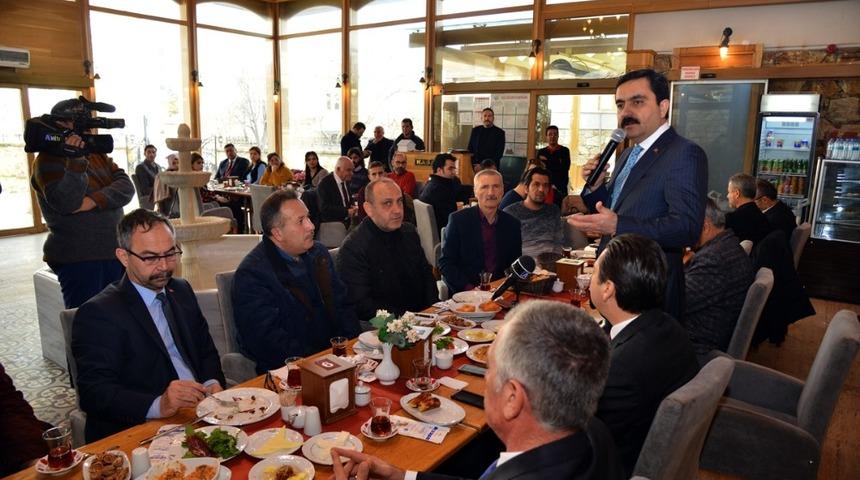 Belediye Başkanı Bah&ccedil;eci: &ldquo;Eleştiriler değil insanların kafalarındaki kalıplaşmış duvarlar yoruyor&rdquo;