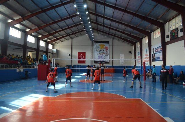 Analig Voleybol Çeyrek Final Maçları Develi’de Başladı