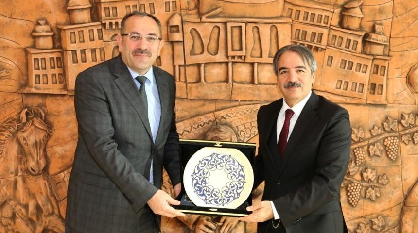 Nevşehir Baro y&ouml;netiminden Rekt&ouml;r Bağlı&rsquo;ya ziyaret