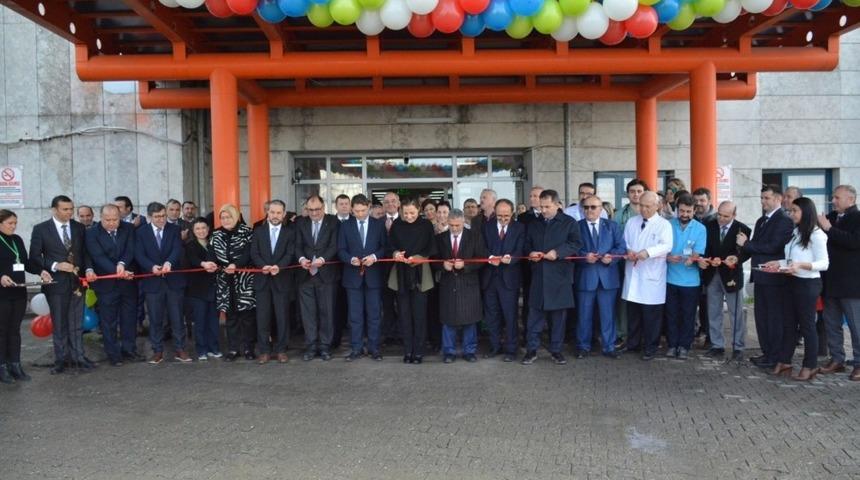 D&uuml;zce &Uuml;niversitesi &Ccedil;ocuk Acil Servisi t&ouml;renle hizmete a&ccedil;ıldı