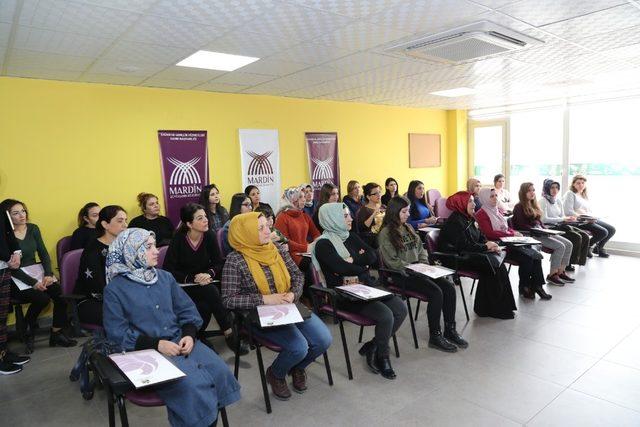 Mardin Büyükşehir Belediyesi’nden kadınlara e-ticaret ve dijital pazarlama eğitimi