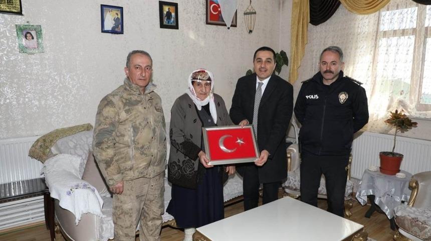 Vali &Ouml;ks&uuml;z, Digor Dağpınar&rsquo;da