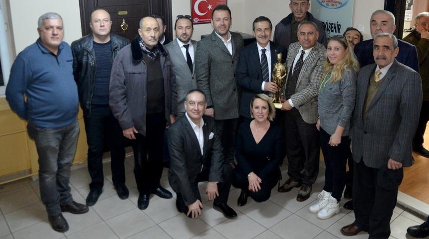 Başkan Ata&ccedil; emlak&ccedil;ılar ile g&ouml;r&uuml;şt&uuml;