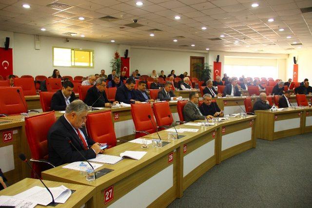 Belediye Meclisi jet hızıyla &ccedil;alıştı, 36 saniyede bir karar 2