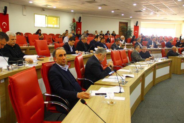 Belediye Meclisi jet hızıyla &ccedil;alıştı, 36 saniyede bir karar 3