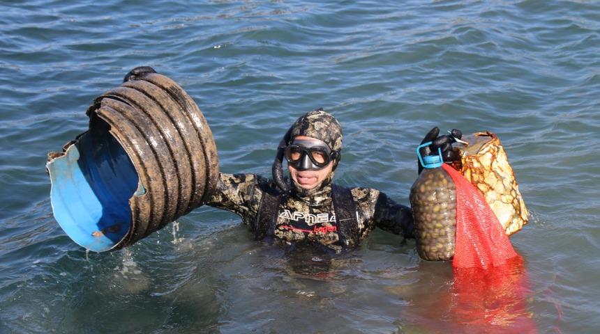 Bodrum'da deniz dibi temizliği başladı
