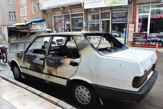 Elazığ’da 2 aracı kundaklayan şüpheli yakalandı