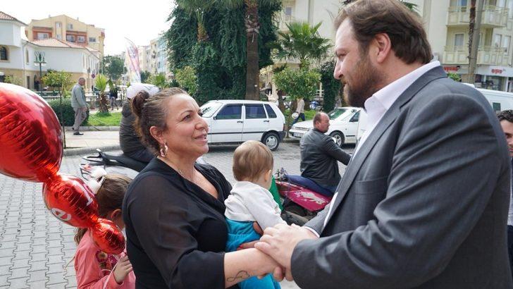 AK Partili Yazıcı’dan 56 yıllık evli çifte ziyaret G3