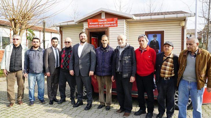 AK Partili Yazıcı’dan 56 yıllık evli çifte ziyaret G5