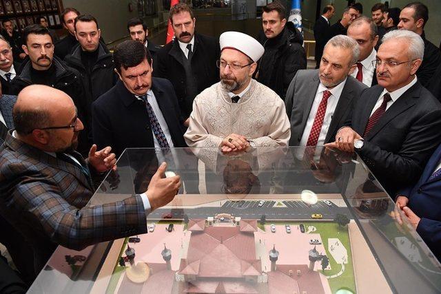 Diyanet İşleri Başkanı Erbaş, Kur’an kursunun açılışını yaptı