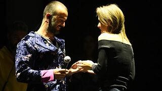 Mabel Matiz konserinde sürpriz evlilik teklifi!