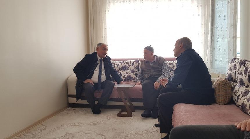 Niğde Belediye Başkanı şehit ailesini ziyaret etti