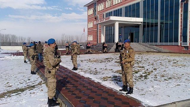 Van merkezli 8 ilde terör operasyonu; 10 şüpheli tutuklandı