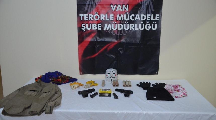 (Yeniden) - Van&rsquo;da ter&ouml;r operasyonu: 57 g&ouml;zaltı