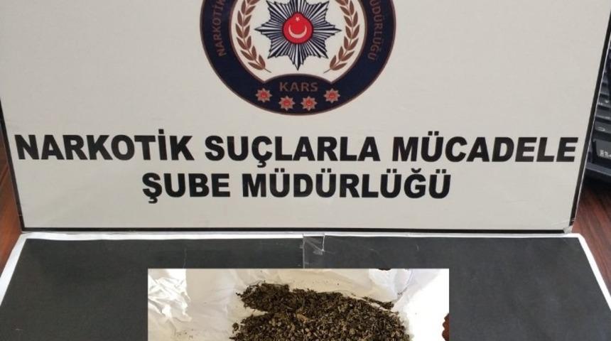 Kars’ta 2 kişi üzerinde uyuşturucu yakalandı