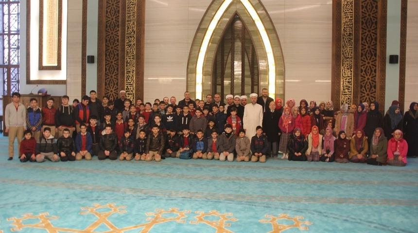 İl M&uuml;ft&uuml;s&uuml; G&uuml;ven: &ldquo;Fatiha, Kur&rsquo;an&rsquo;ın Anahtarı Olan Bir Suredir&rdquo;