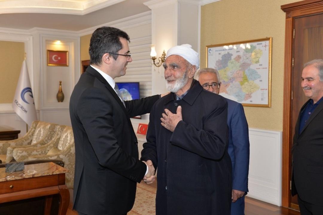 Kanaat &ouml;nderlerinden Vali Memiş&rsquo;e ziyaret