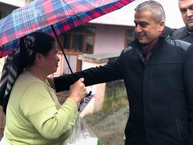 Güven kapı kapı geziyor