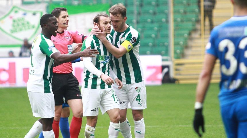 Süper Lig'de kriz! Tepki gördü, sahayı terk etti