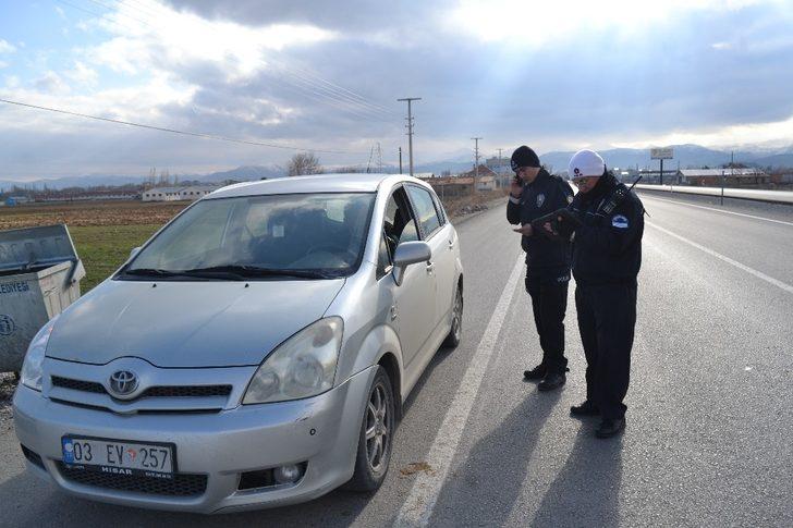 Şuhut’ta yol denetimleri G1