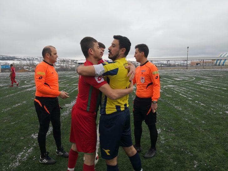 Lider 80’den sonra güldü G4