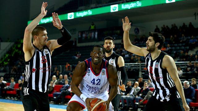 Kupada ilk finalist Efes!