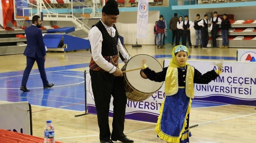 Ağrı&rsquo;da &ldquo;Halk Oyunları İl Birinciliği Yarışması&rdquo; yapıldı