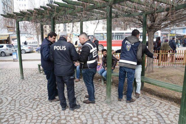 Van’da ‘Türkiye Güven Huzur’ uygulaması