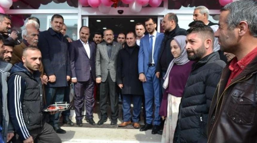 Erciş&rsquo;te mağaza a&ccedil;ılışı