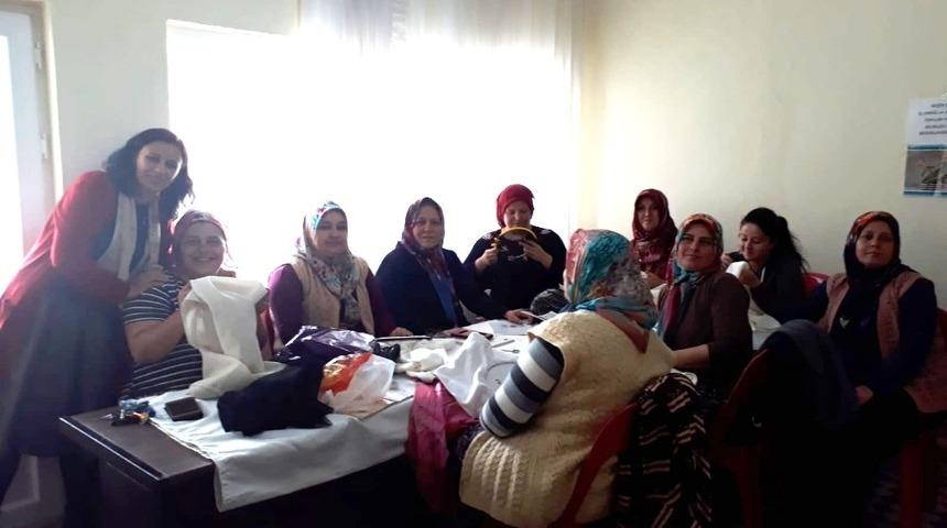 Bahadınlı&rsquo;da kadınlar Salon Takımları Dikim Kursuna katıldı