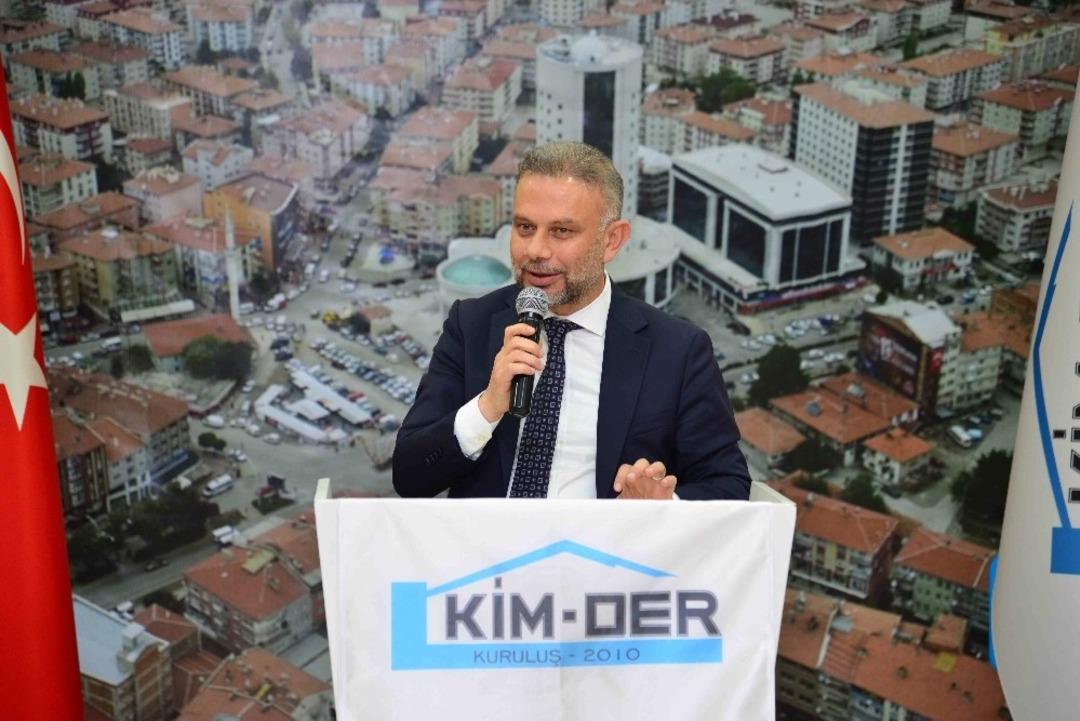 Ert&uuml;rk ve Oğuz inşaat sekt&ouml;r&uuml; temsilcileriyle buluştu