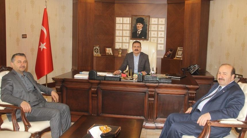 Kızılay Genel Sekreter Yardımcısı İşg&uuml;zar&rsquo;dan Vali Akbıyık&rsquo;a ziyaret