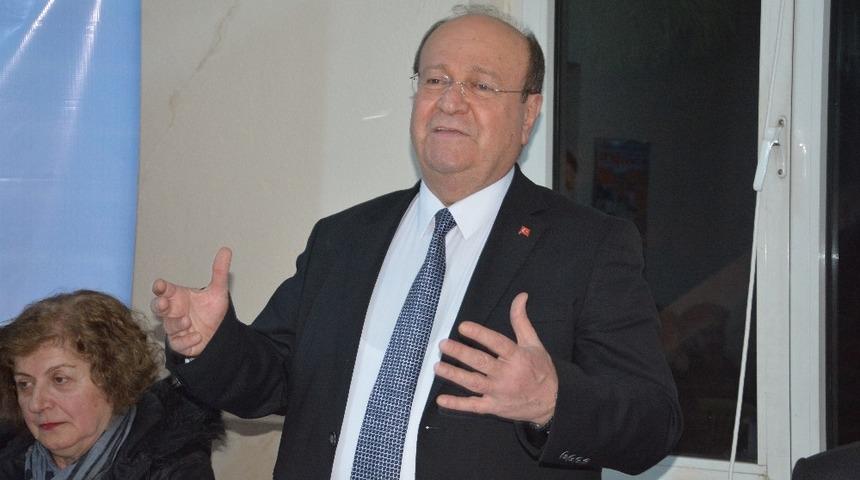 &Ouml;zakcan; "Kapımız, herkese a&ccedil;ık"