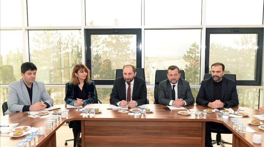 Rekt&ouml;r Alkan, iş d&uuml;nyasına Teknokent&rsquo;in &ccedil;alışmalarını anlattı