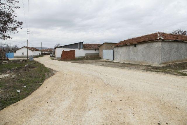 Odunpazarı Belediyesi köylerde yol çalışmalarını aralıksız sürdürüyor