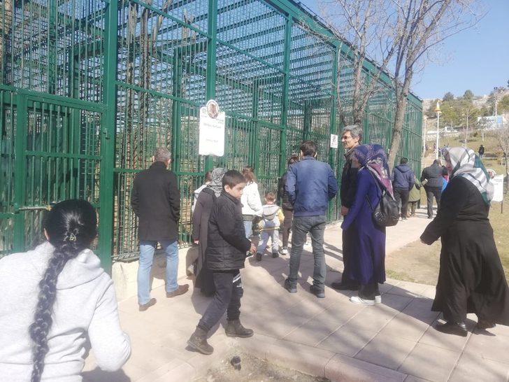 Güneşli havayı fırsat bilen Malatyalılar Tabiat Parkına koştu G5