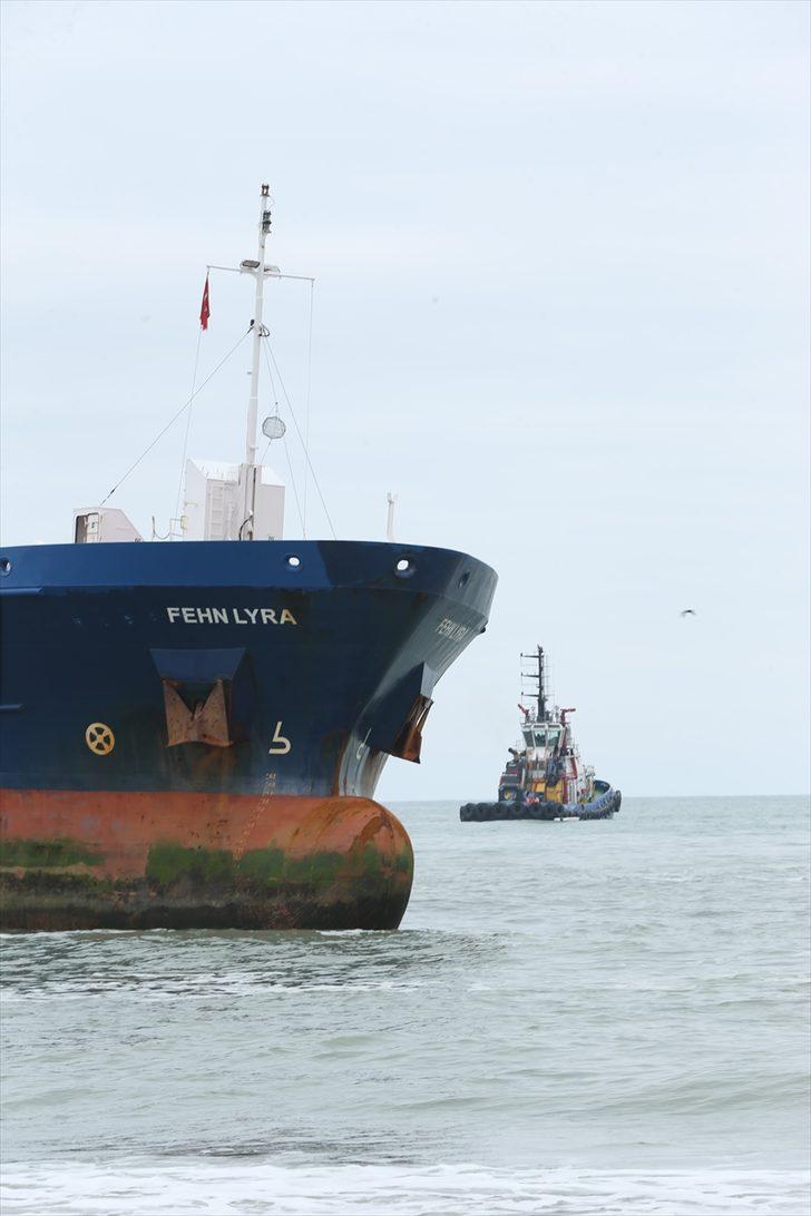 Kocaeli'de kuru yük gemisi karaya oturdu G5