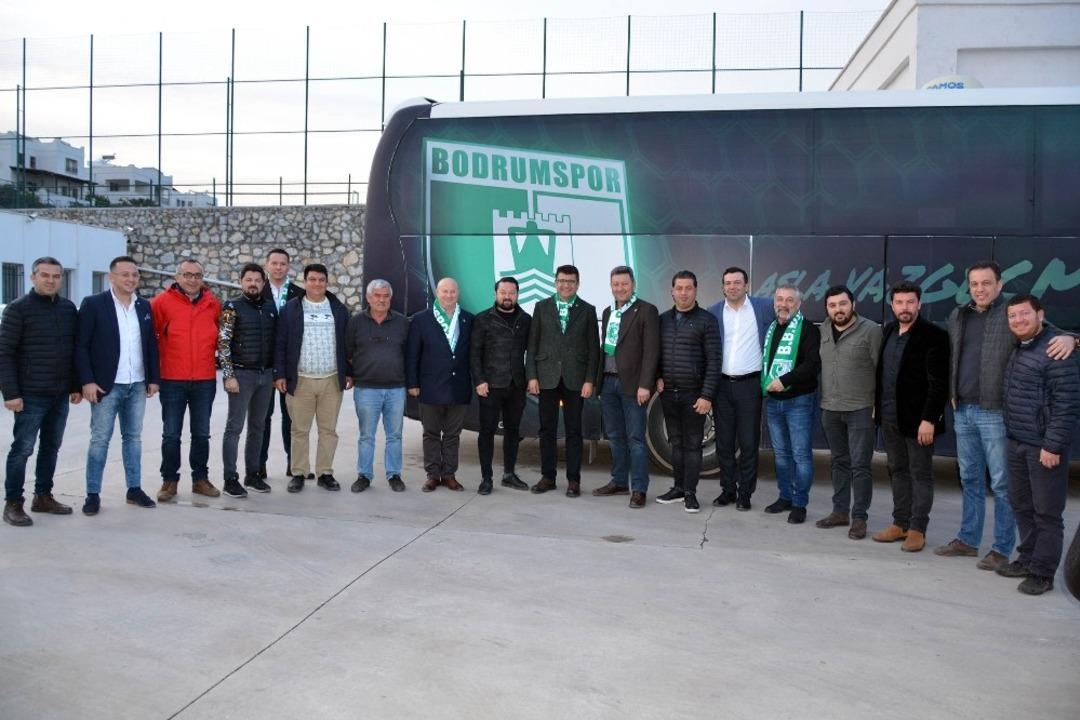 Mehmet Tosun, Bodrum Belediye personelinin i&ccedil;ini rahatlattı