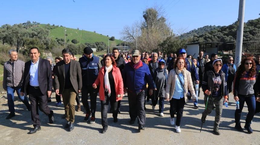 Başkan &Ccedil;er&ccedil;ioğlu doğaseverlerle doğa y&uuml;r&uuml;y&uuml;ş&uuml; yaptı