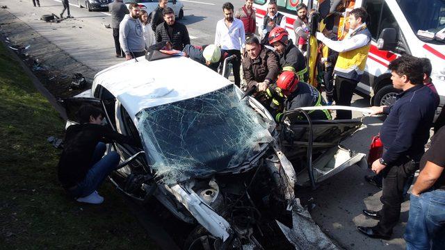 TEM'de dönüş yapan sürücü, zincirleme kazaya neden oldu: 7 yaralı