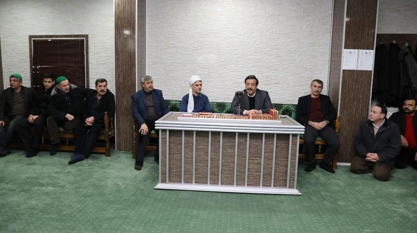 Başkan Atilla&rsquo;dan Hayrat Vakfı&rsquo;na ziyaret